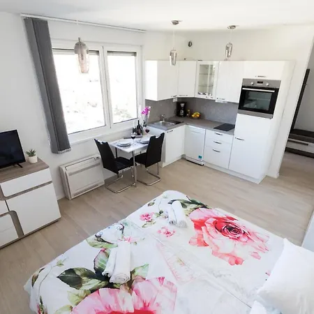 Studio Apartman Moonlight Zadar Exterior photo